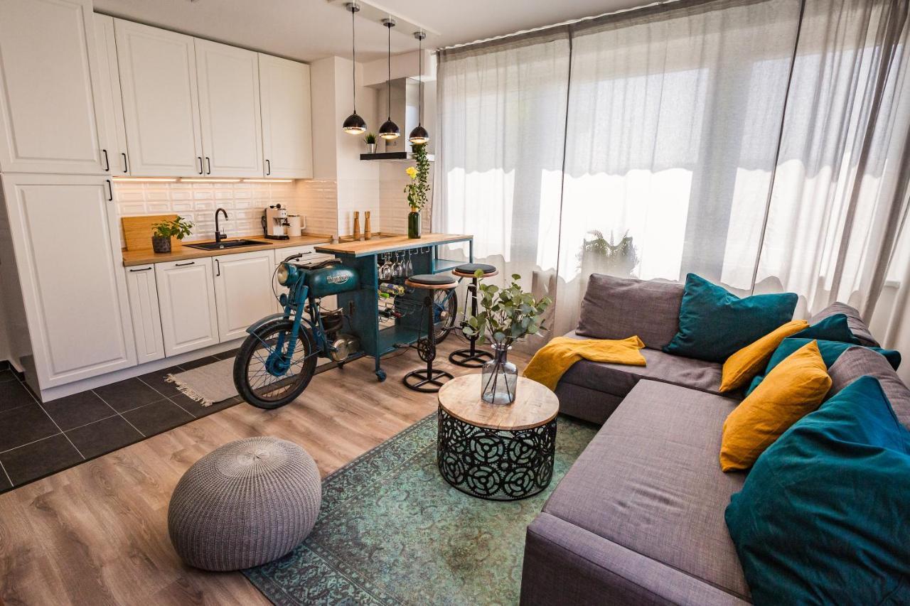 Stylish Oasis Central Apartment With Ac And Parking Budapeste Exterior foto